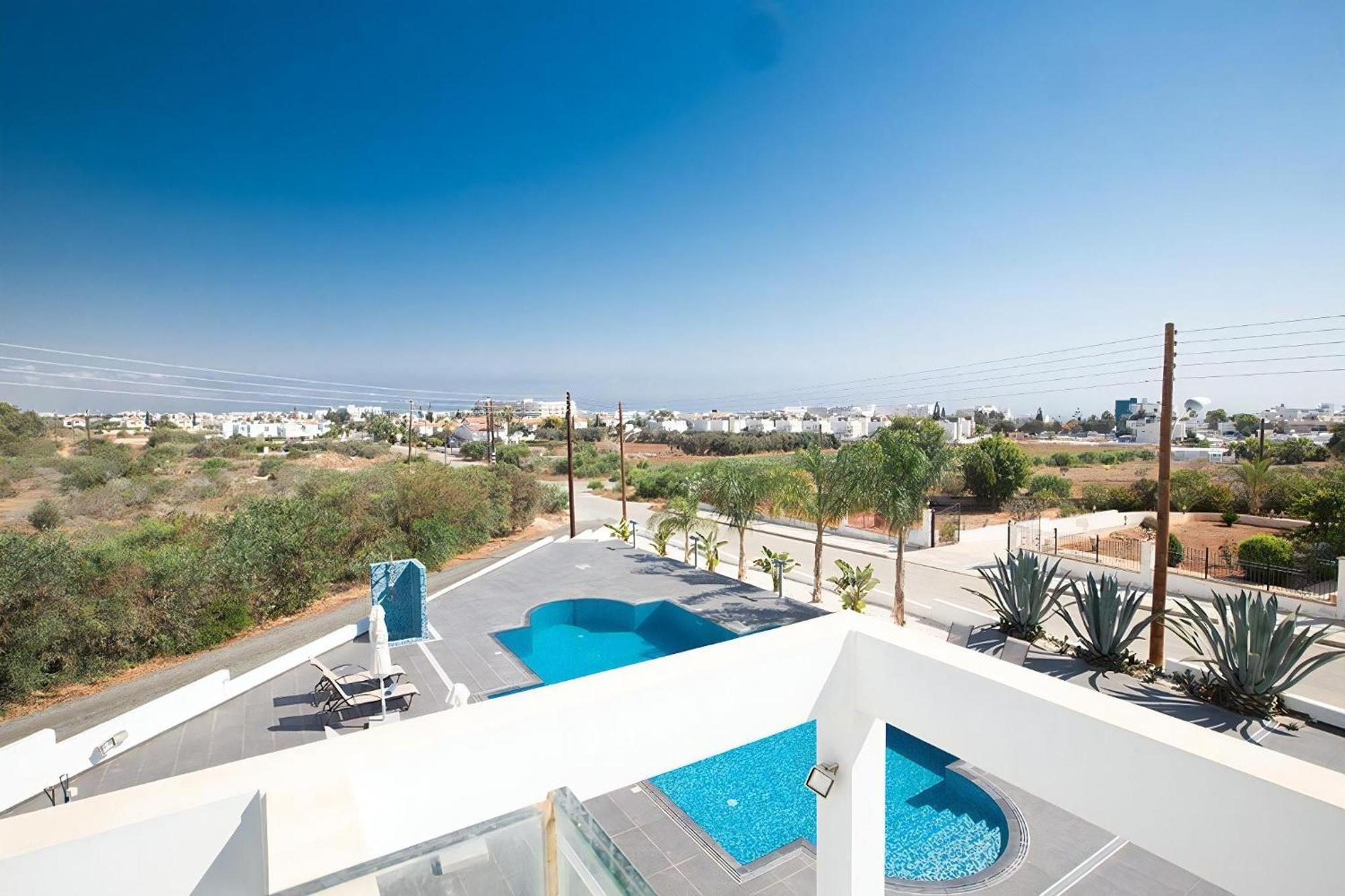 Villa Protara Chrysos - Beautiful 5 Bedroom Protaras Villa - Walking Distance To Fig Tree Bay Esterno foto