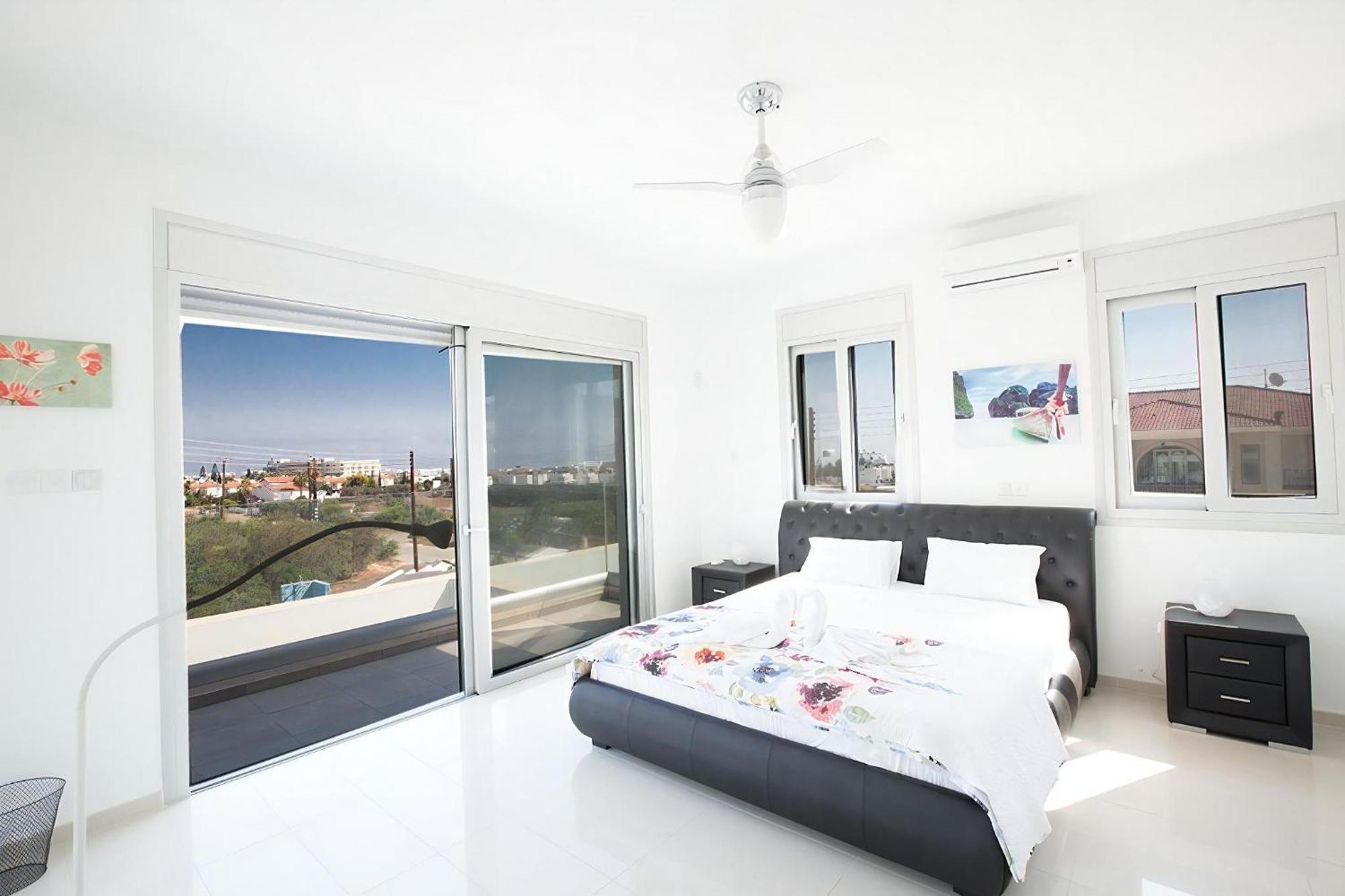 Villa Protara Chrysos - Beautiful 5 Bedroom Protaras Villa - Walking Distance To Fig Tree Bay Esterno foto